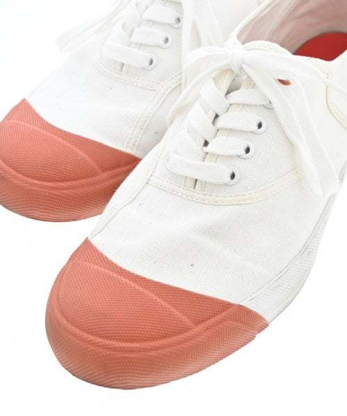 LACOSTE รองเท้าผ้าใบ