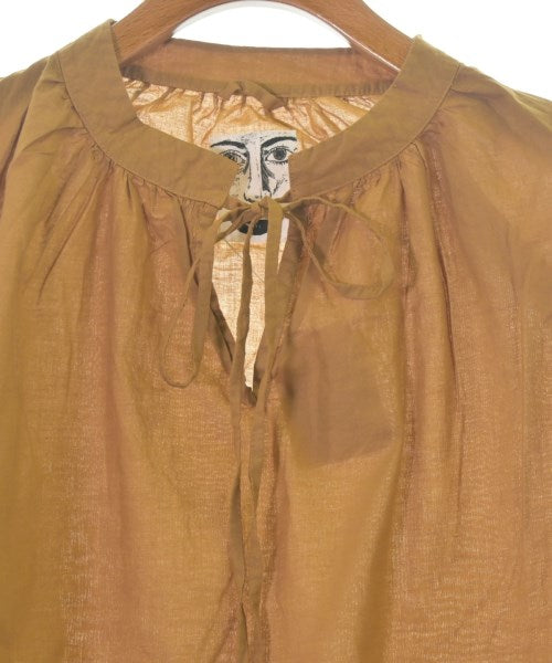 H เสื้อสตรี