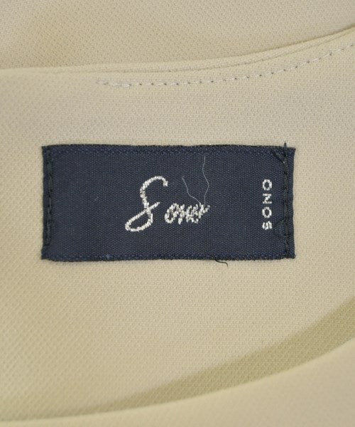 sono เสื้อยืด/เสื้อท็อปส์