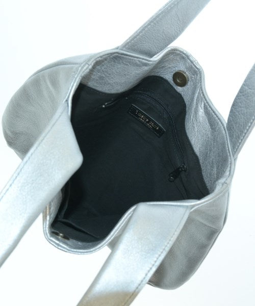 1 metre carre กระเป๋าถือขนาดใหญ่