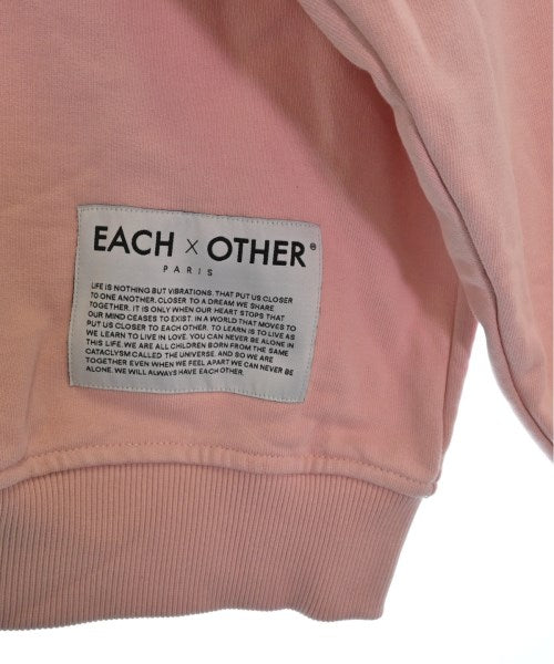 EACHxOTHER เสื้อฮู้ด