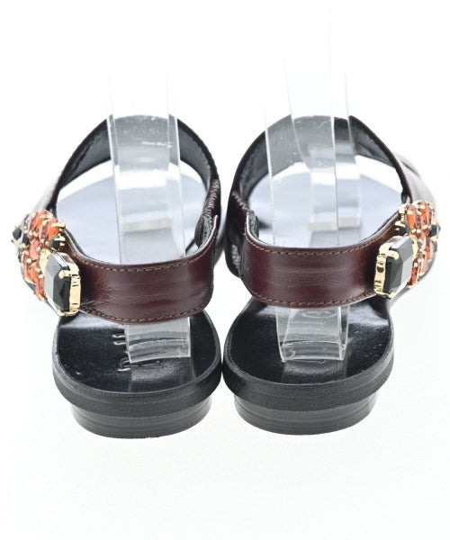 Pelleterno รองเท้าแตะ