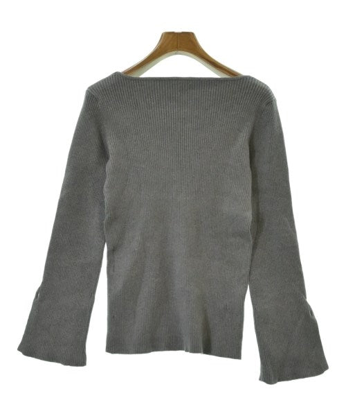 Mila Owen เสื้อกันหนาว