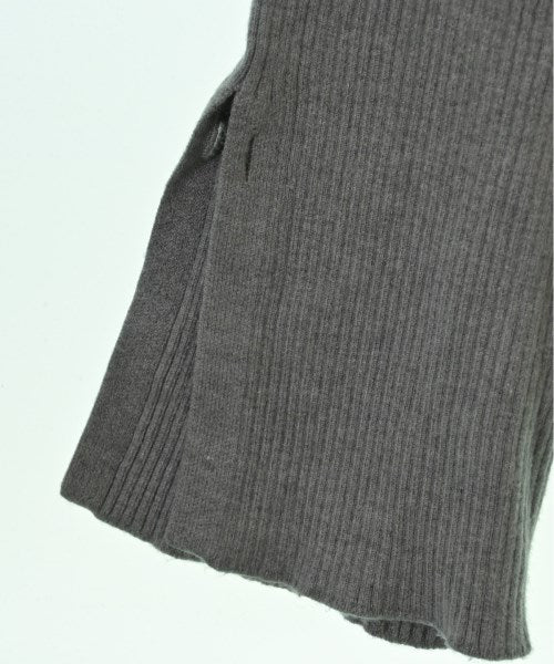 Mila Owen เสื้อกันหนาว