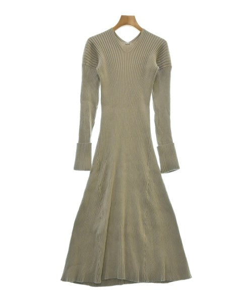 Mila Owen ชุดเดรส