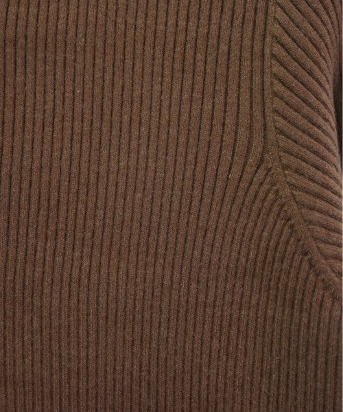 Mila Owen เสื้อกันหนาว