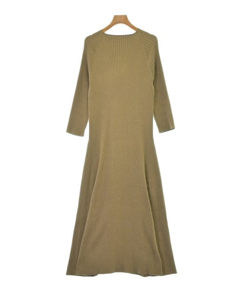 Mila Owen ชุดเดรส