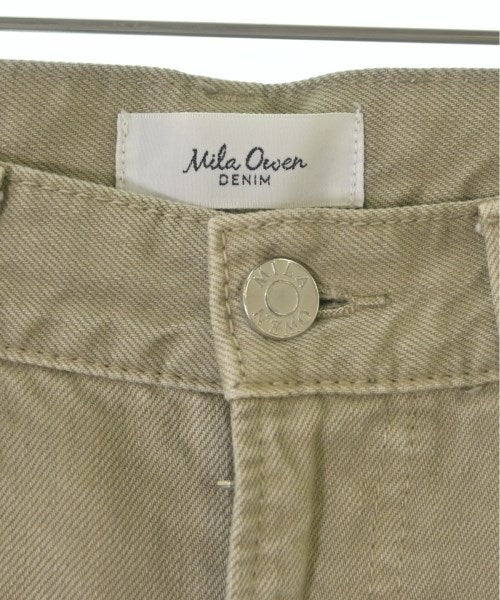 Mila Owen ยีนส์