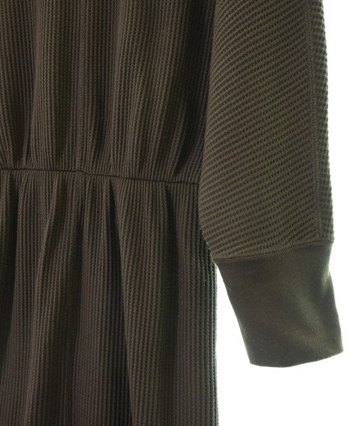 Mila Owen ชุดเดรส