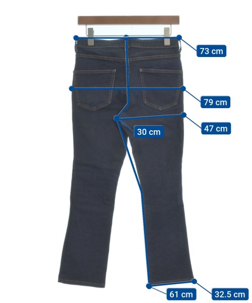 Mila Owen ยีนส์