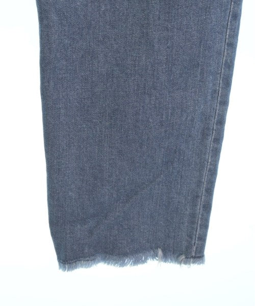 Mila Owen ยีนส์