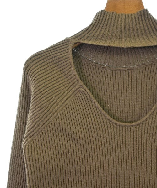 Mila Owen เสื้อกันหนาว