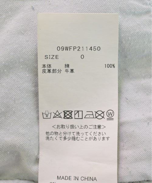 Mila Owen ยีนส์