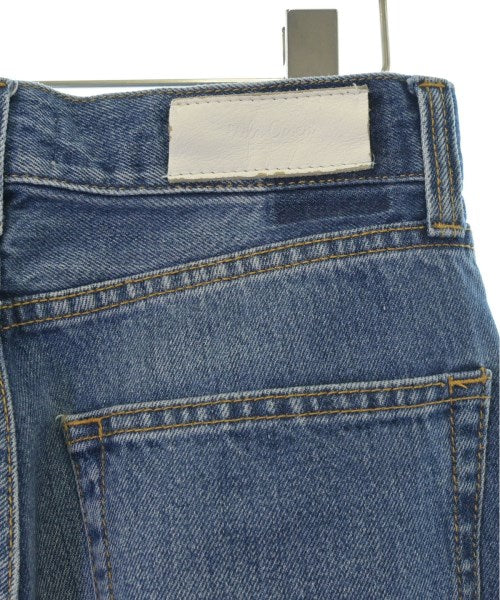 Mila Owen ยีนส์