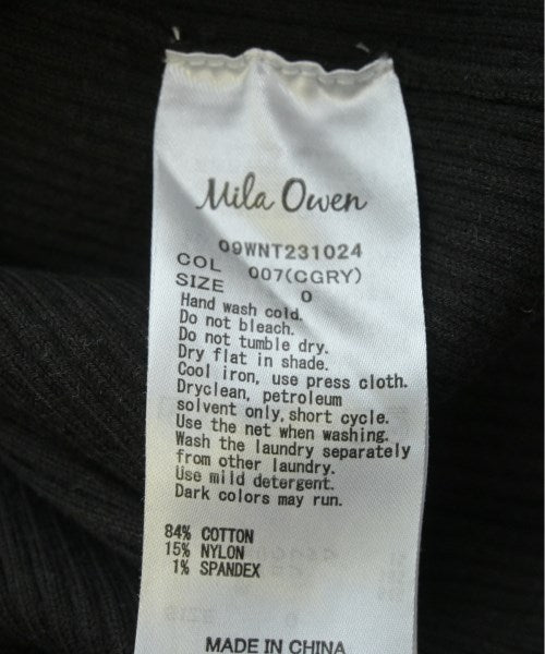 Mila Owen เสื้อกันหนาว