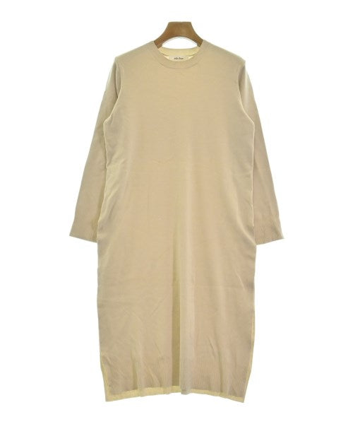 Mila Owen ชุดเดรส