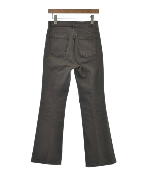 Mila Owen ยีนส์