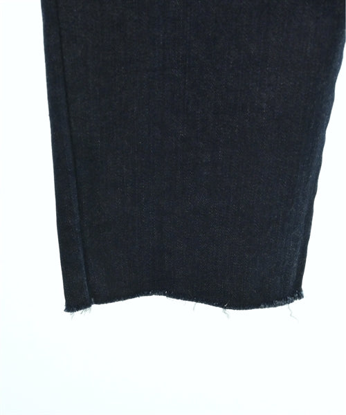 Mila Owen ยีนส์