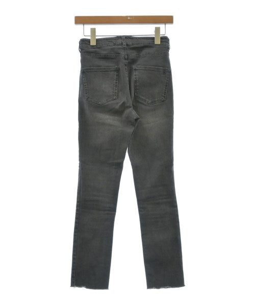 Mila Owen ยีนส์