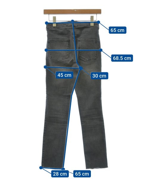 Mila Owen ยีนส์