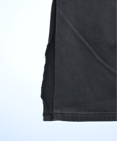 Mila Owen ยีนส์