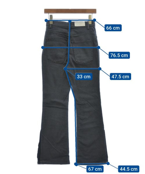 Mila Owen ยีนส์