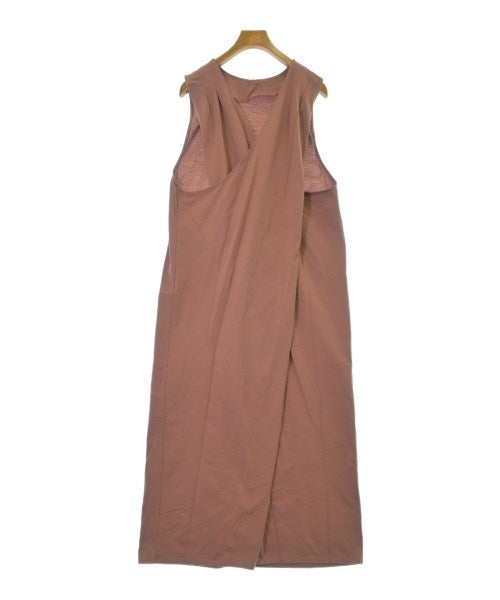 Mila Owen ชุดเดรส