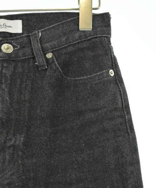 Mila Owen ยีนส์