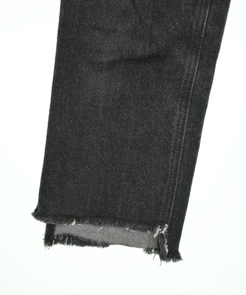 Mila Owen ยีนส์