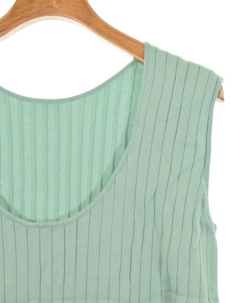 Mila Owen เสื้อแขนกุด