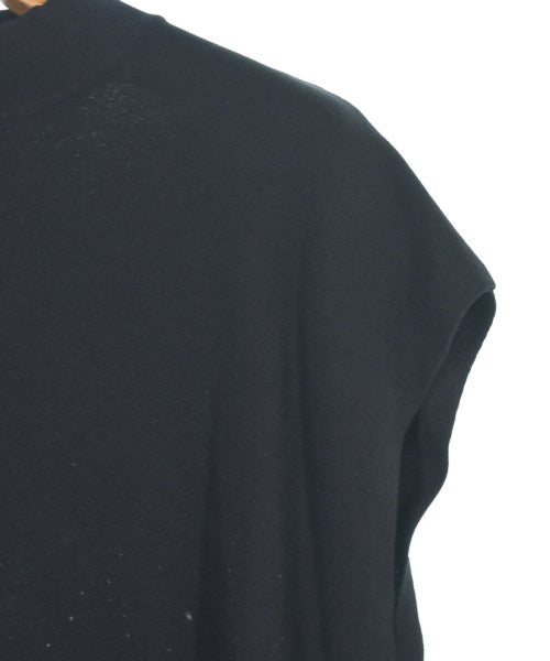 Mila Owen เสื้อกันหนาว