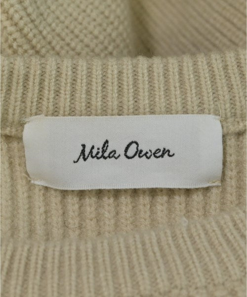 Mila Owen เสื้อกันหนาว