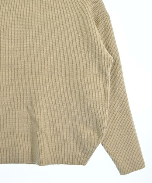 Mila Owen เสื้อกันหนาว