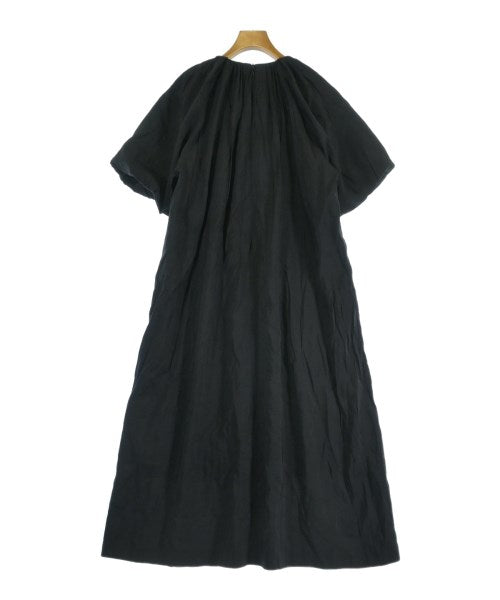 Mila Owen ชุดเดรส