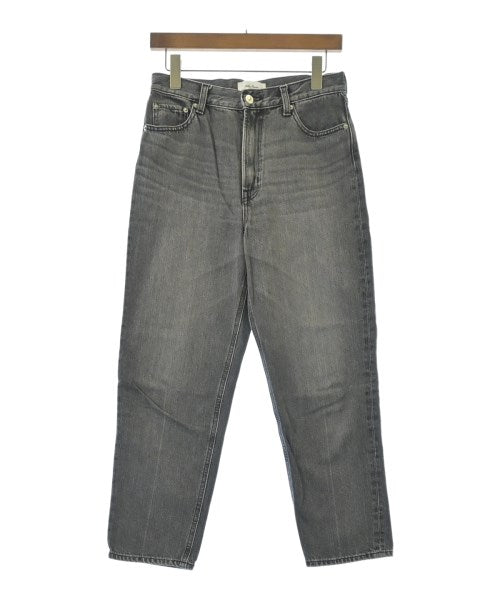 Mila Owen ยีนส์