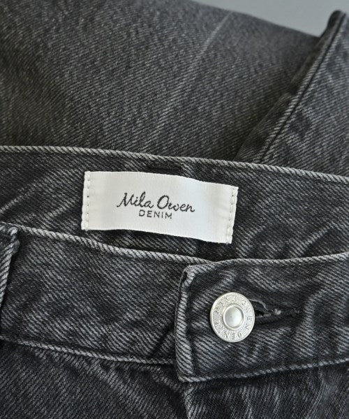 Mila Owen ยีนส์