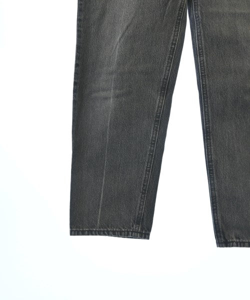 Mila Owen ยีนส์