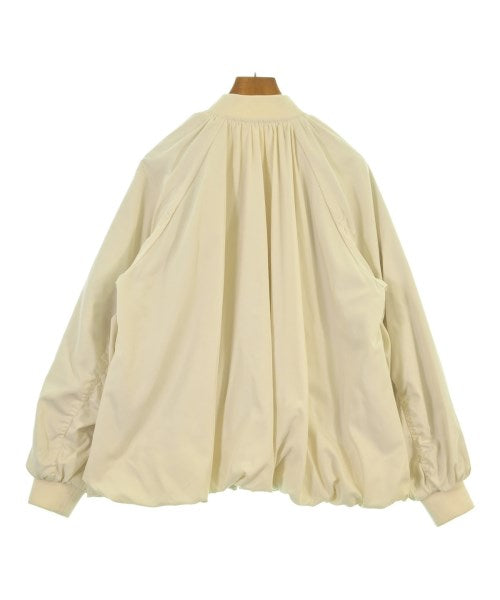 Mila Owen แจ็คเก็ตดาวน์/เสื้อกั๊ก