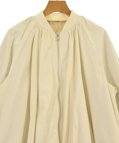 Mila Owen แจ็คเก็ตดาวน์/เสื้อกั๊ก