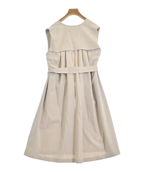 Mila Owen เสื้อกันฝน