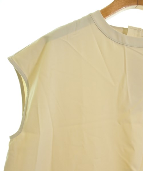 Mila Owen เสื้อลำลอง