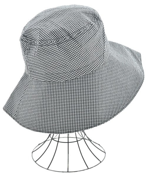 Mila Owen หมวก