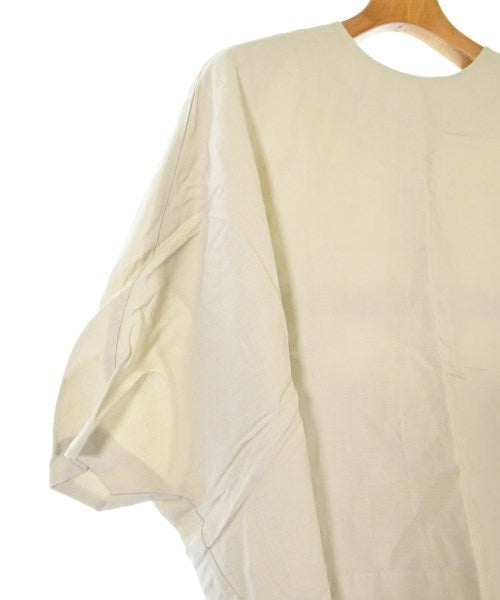 Mila Owen ชุดสูทแบบครบเซต (อื่นๆ)