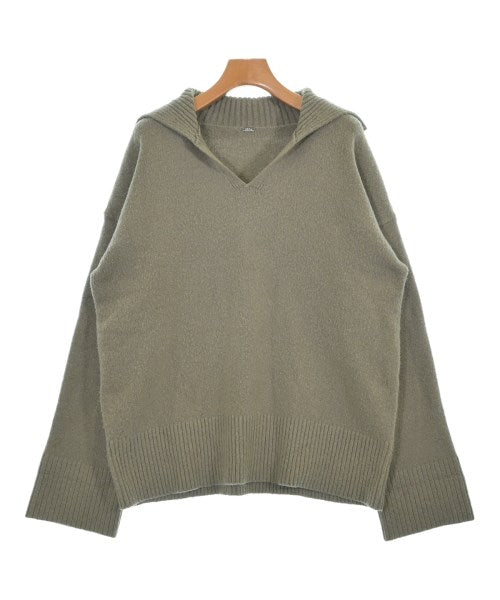 Mila Owen เสื้อกันหนาว