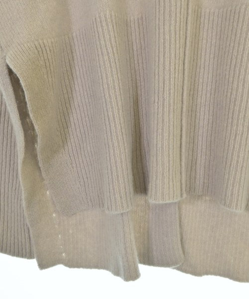 Mila Owen เสื้อกันหนาว