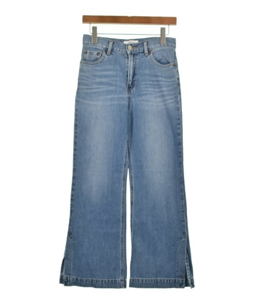 Mila Owen ยีนส์