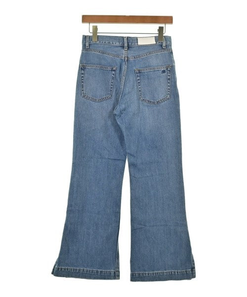 Mila Owen ยีนส์