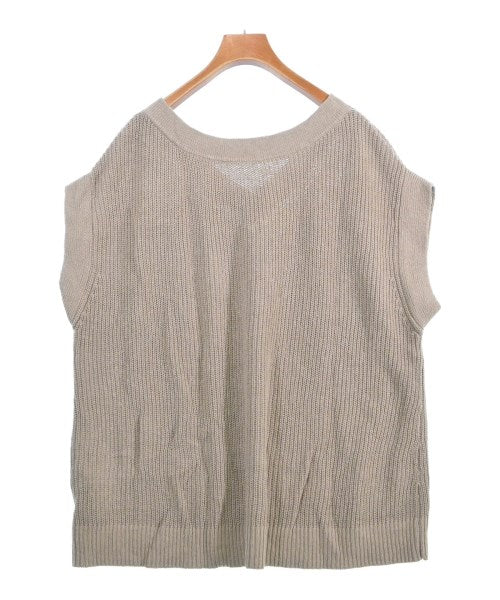 Mila Owen เสื้อกั๊ก