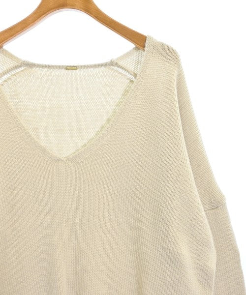 Mila Owen เสื้อกันหนาว