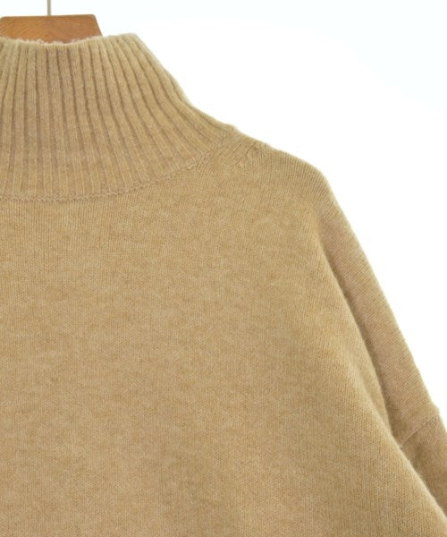 Mila Owen เสื้อกันหนาว